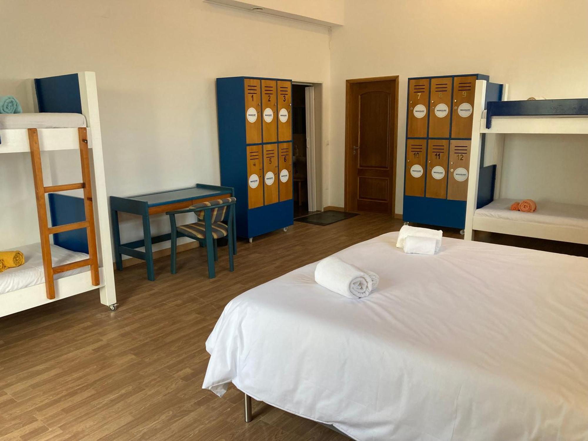 Freesurfcamp & Hostel バレアル エクステリア 写真